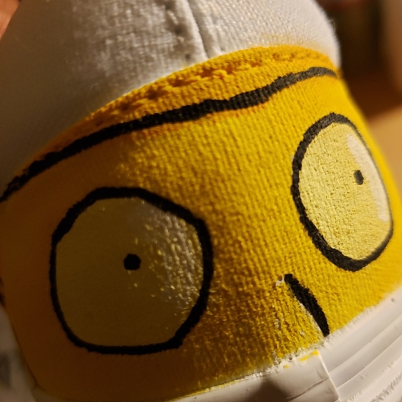 Custom Vans - Picture 2 of 10